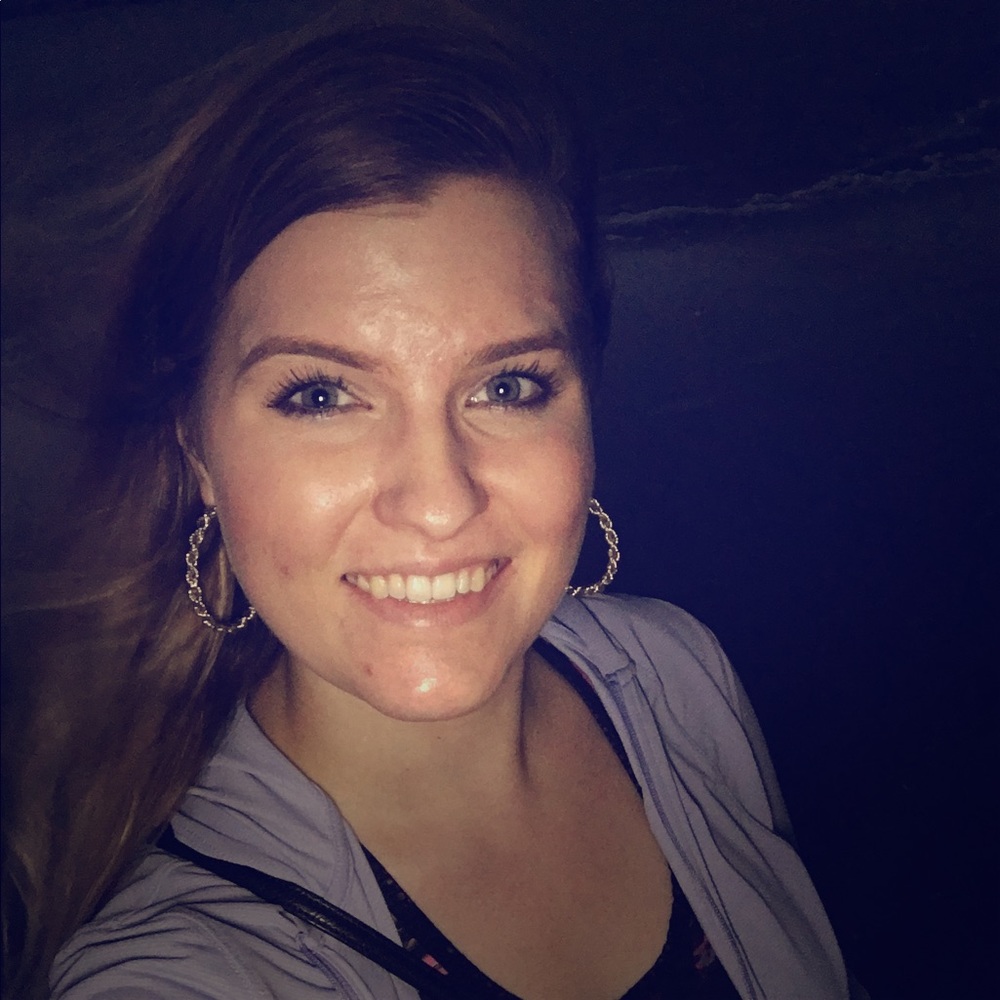 Meet your Posher, Hannah